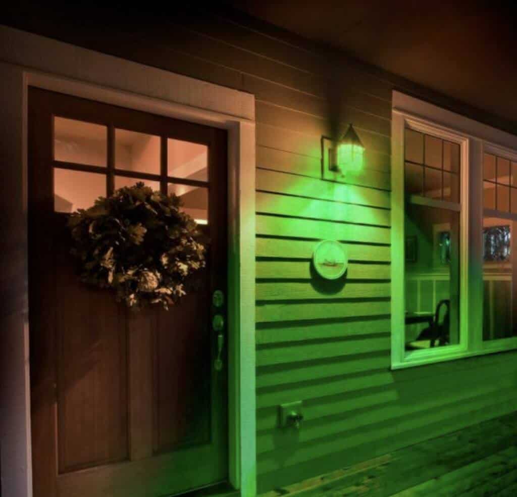 why-do-people-put-a-green-light-on-porch-adcod